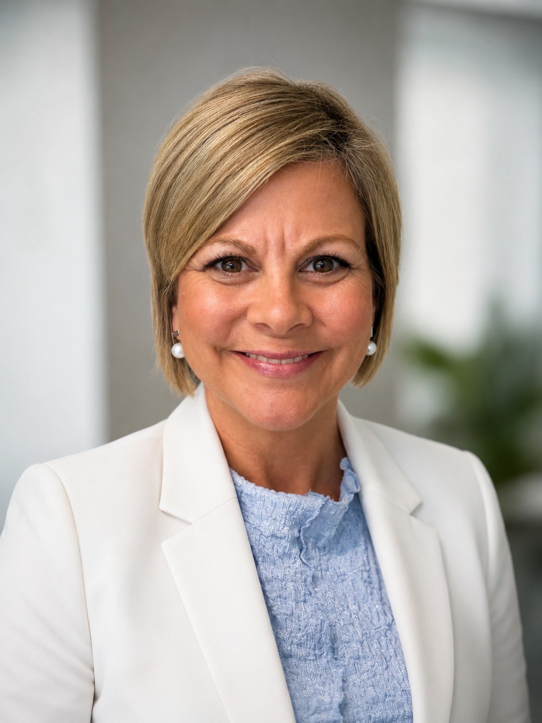 Headshot of Teresa Stephenson