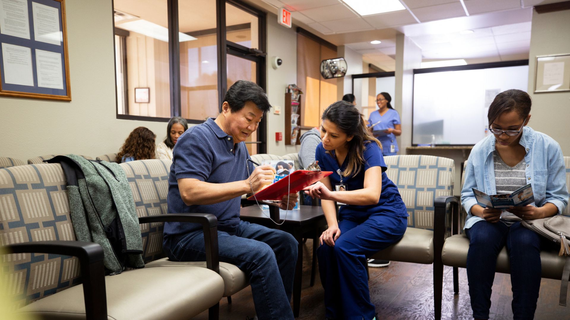 What Is the Difference Between Urgent Care and an Emergency Room?
