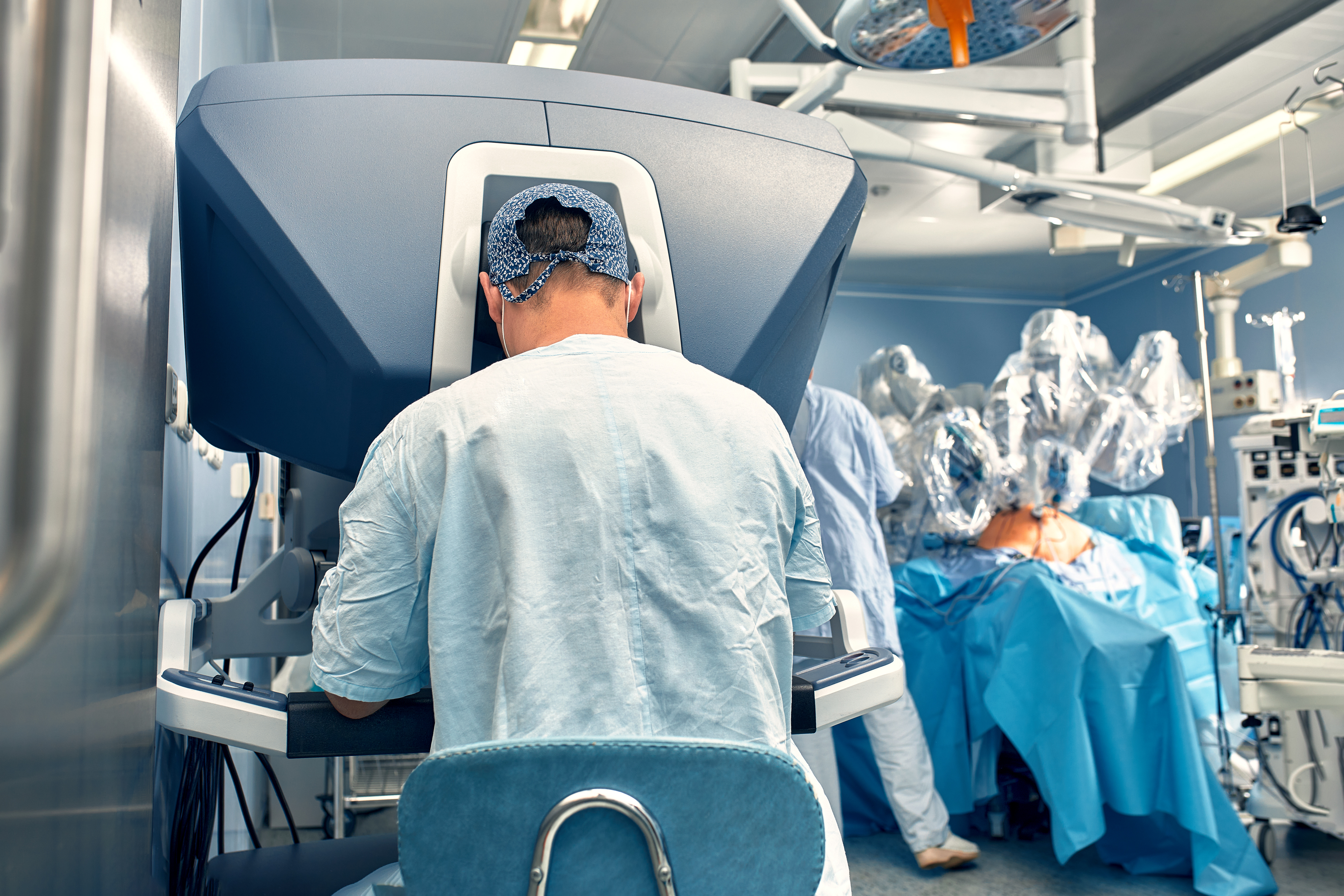 Robotic Surgery vs. Traditional Surgery: What Is the Difference?