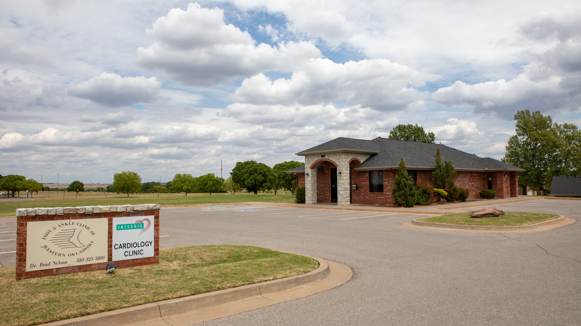 Exterior photo of INTEGRIS Health Cardiovascular Physicians Clinton