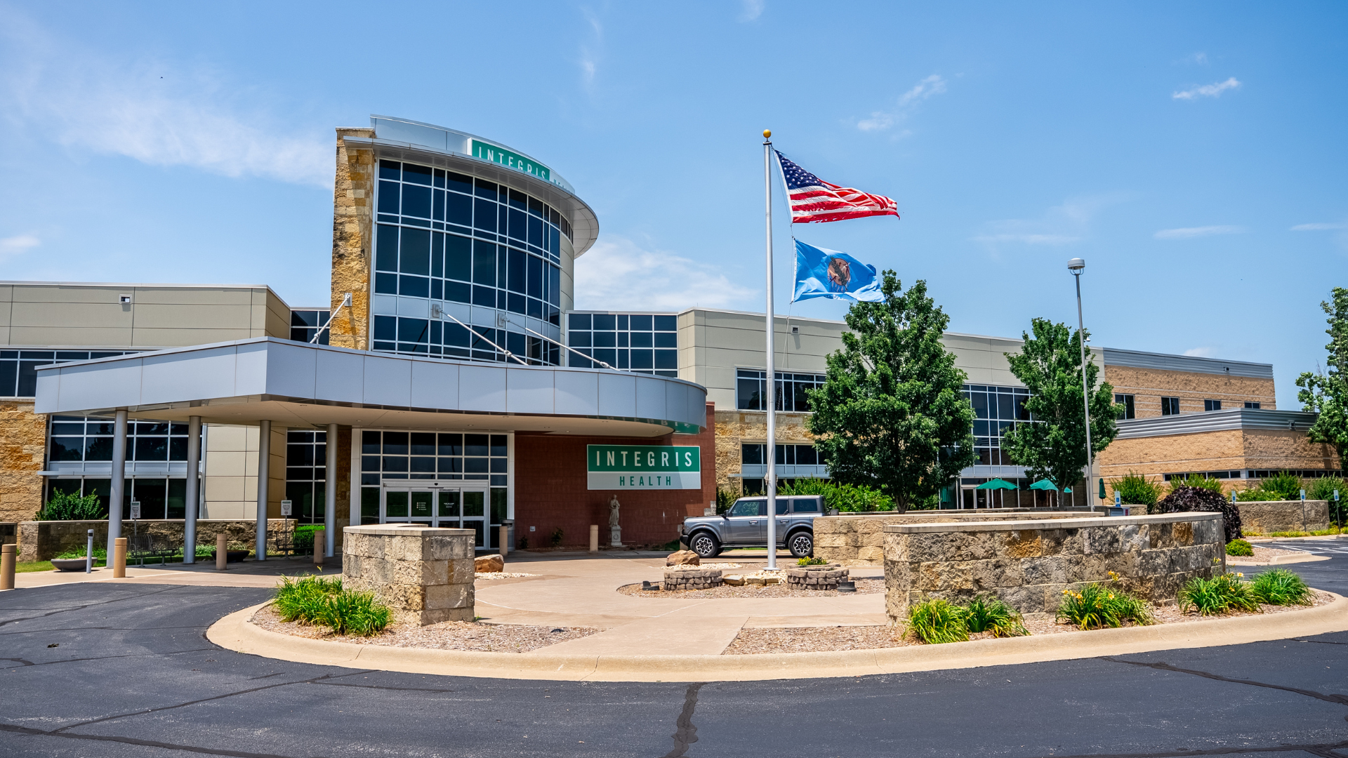 Exterior photo of INTEGRIS Health Grove Hospital Exterior