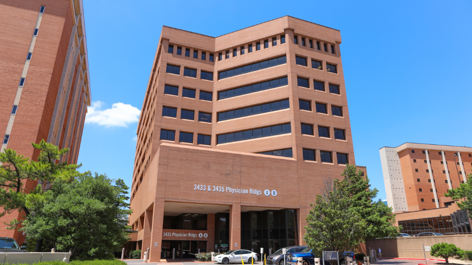 Exterior shot of INTEGRIS Health Internal Medicine Northwest 