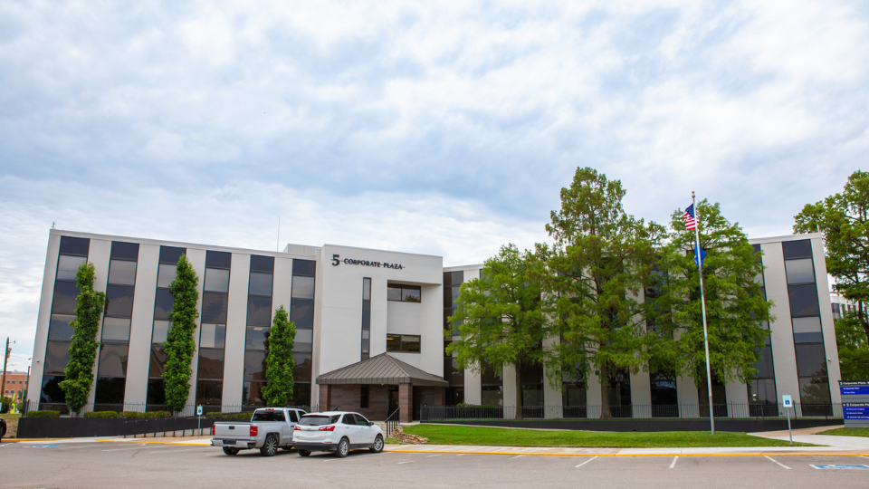 Exterior shot INTEGRIS Health Medical Group Great Plains