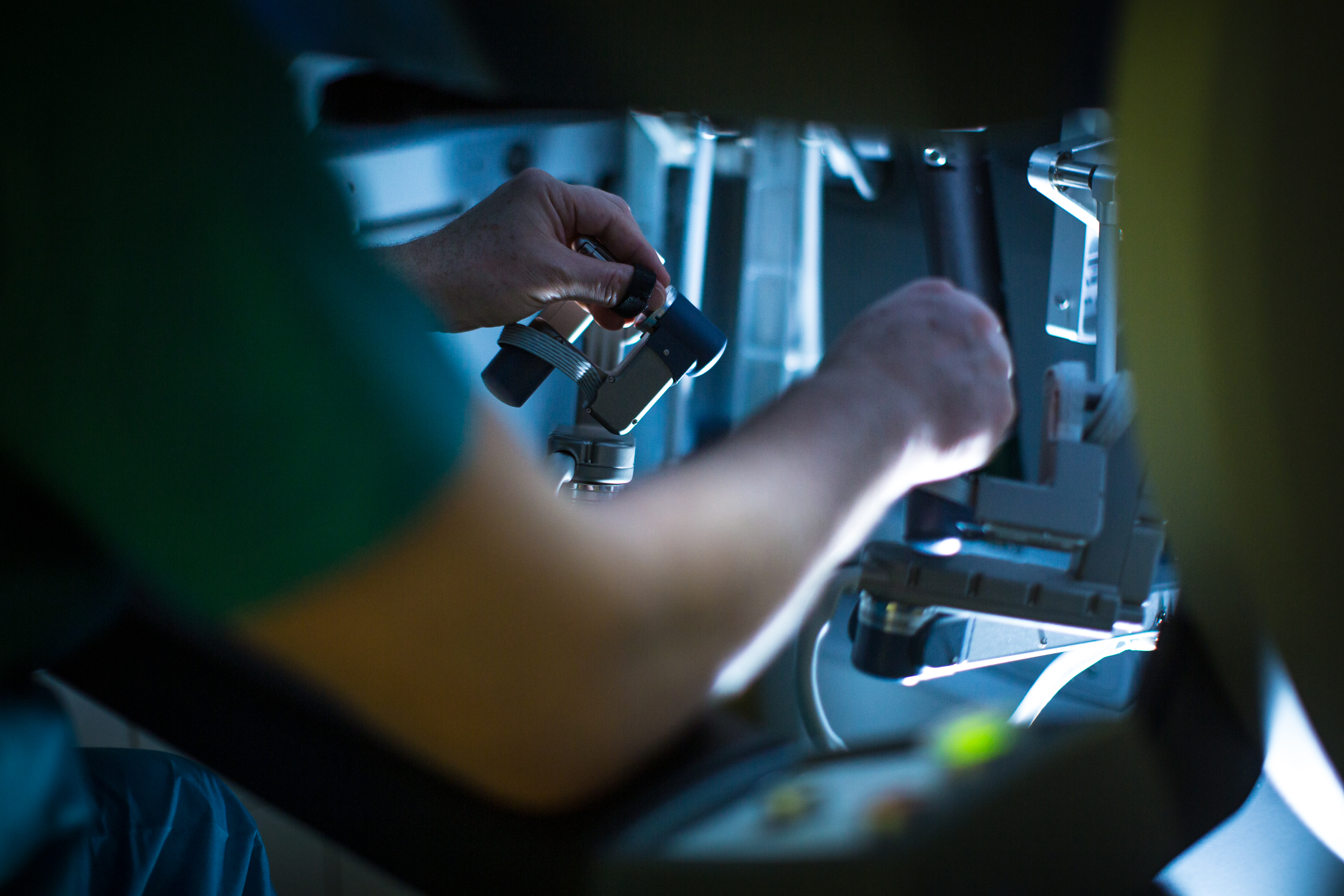 Doctor's hands using robotic surgery 