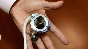 HeartMate 3 LVAD in Doctor's hand