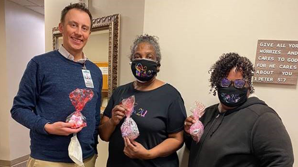 Gifts2U donate Valentine's to patients