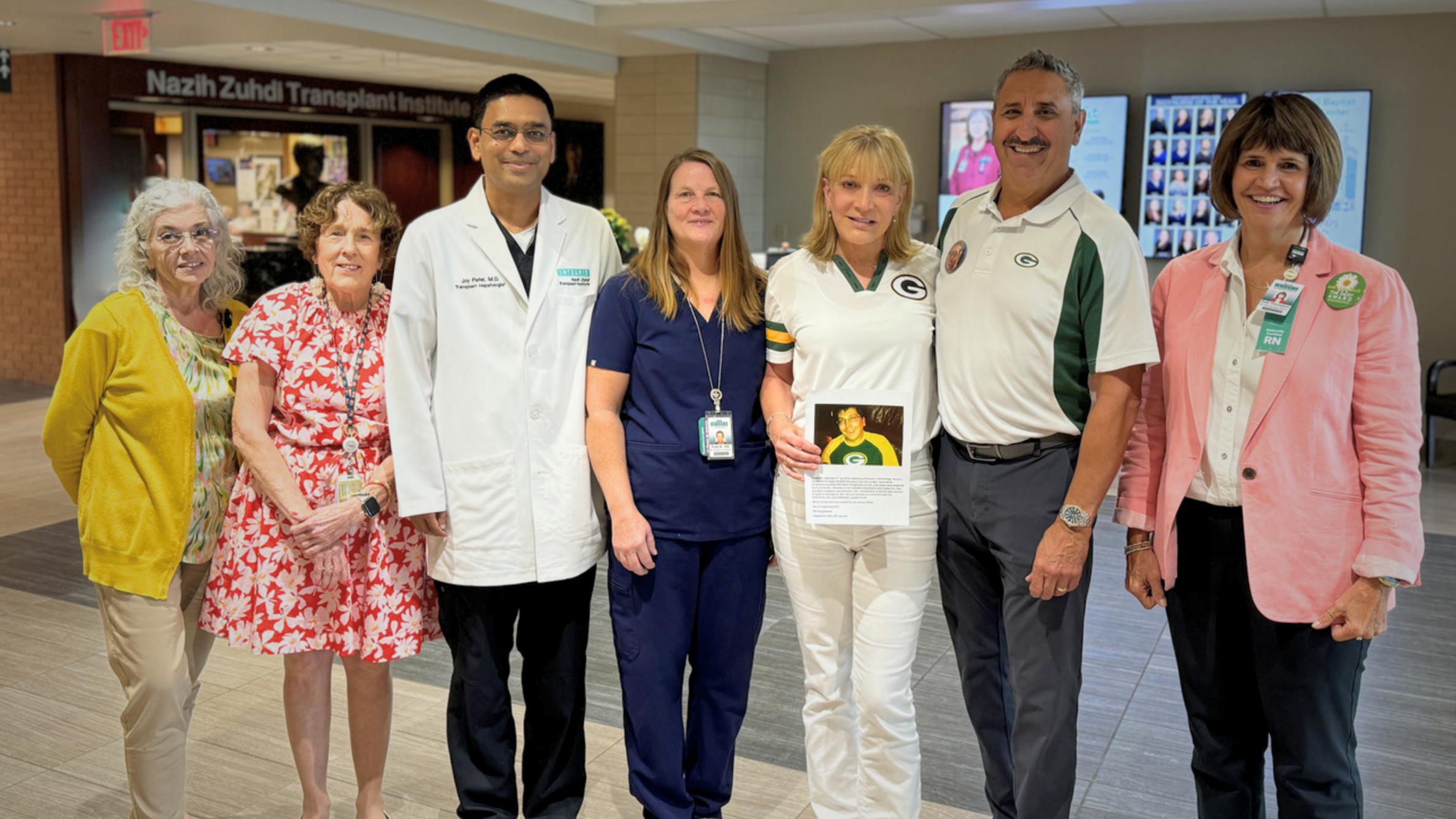 Greg and Kim Jehlik visiting INTEGRIS Health Baptist Medical.