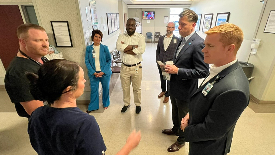 Mayor Holt visits southwest
