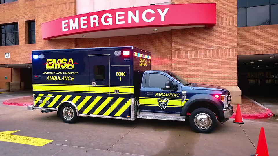 EMSA ECMO 1 Ambulance