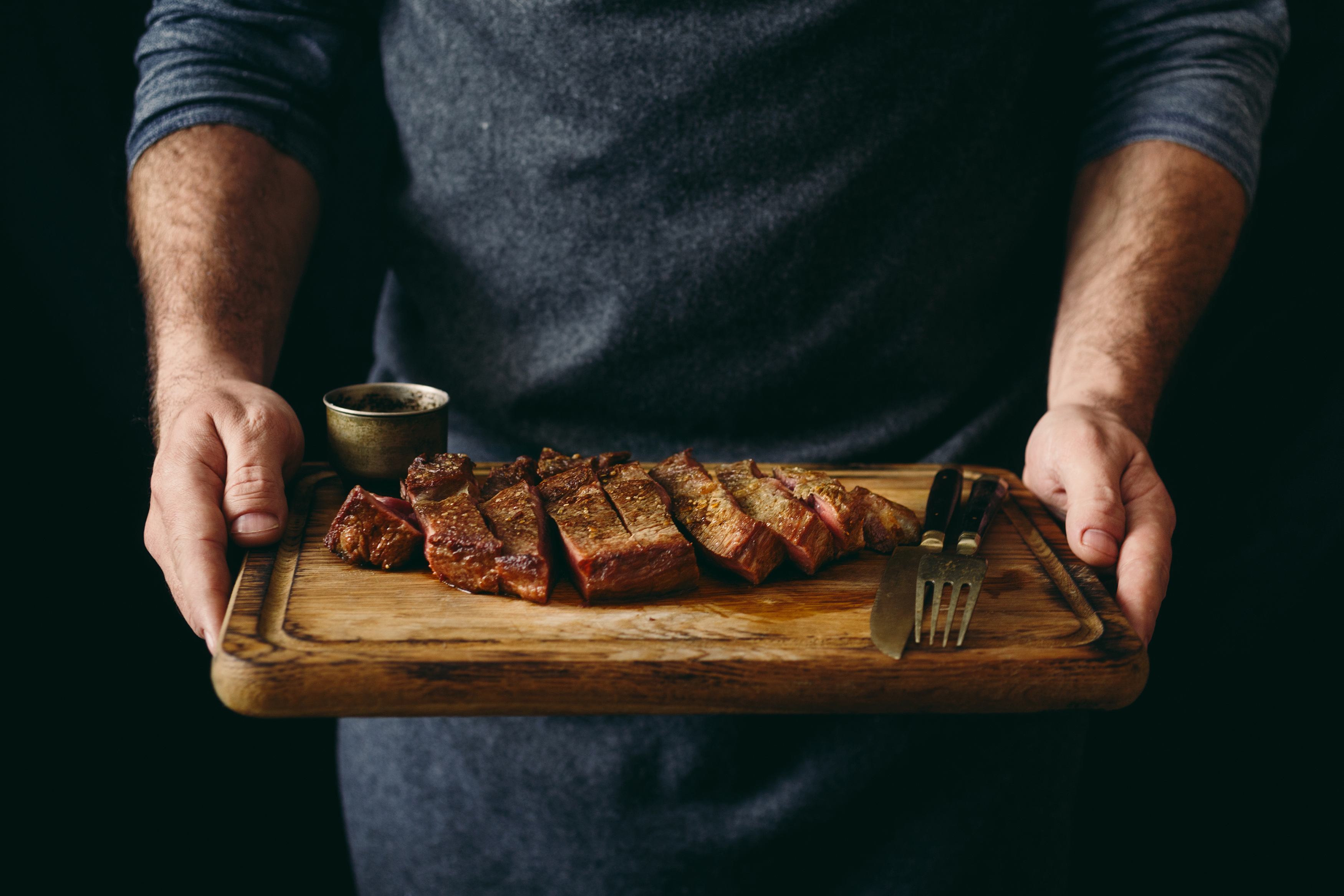 Exploring the Carnivore Diet: Benefits, Risks and Nutritional Insights