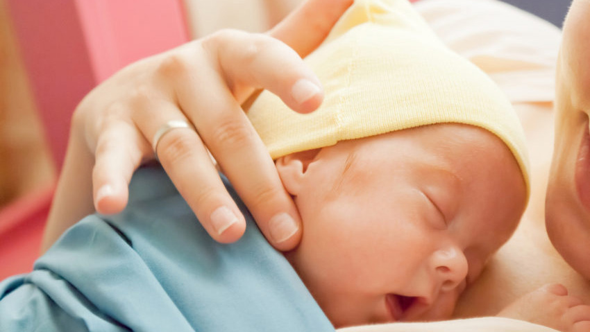 What You Should Know About Pacifiers and Breastfeeding Newborns