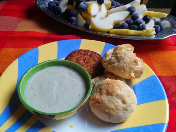 healthier biscuits and gravy 1