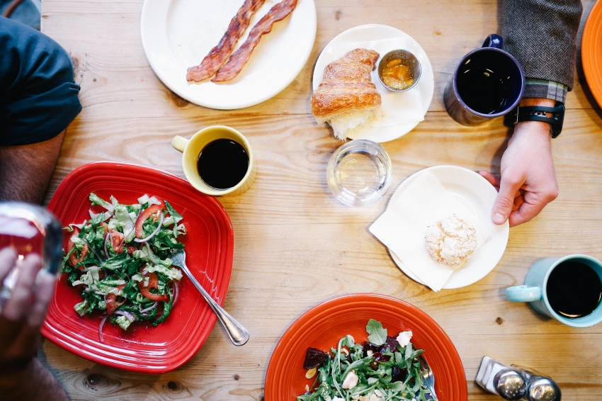 Optimized counting calories vs counting carbs